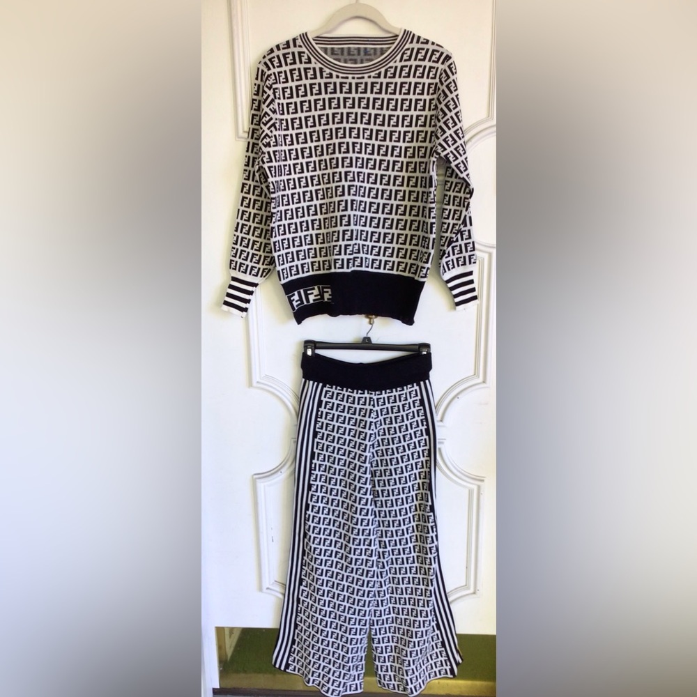 Fendi F Logo Set Size XS/S